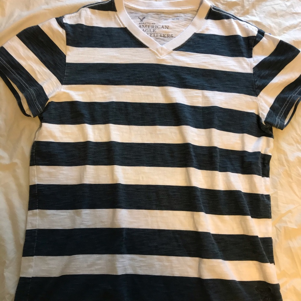 American eagle t shirt 🍍